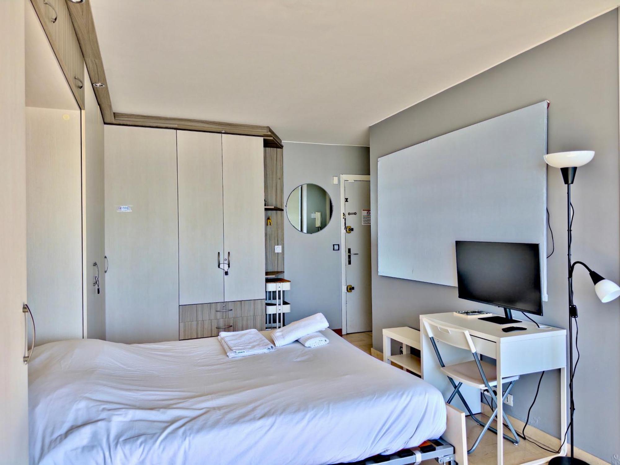 Panoramic Sea View Studio 24H Checkin Cagnes-sur-Mer Exterior photo